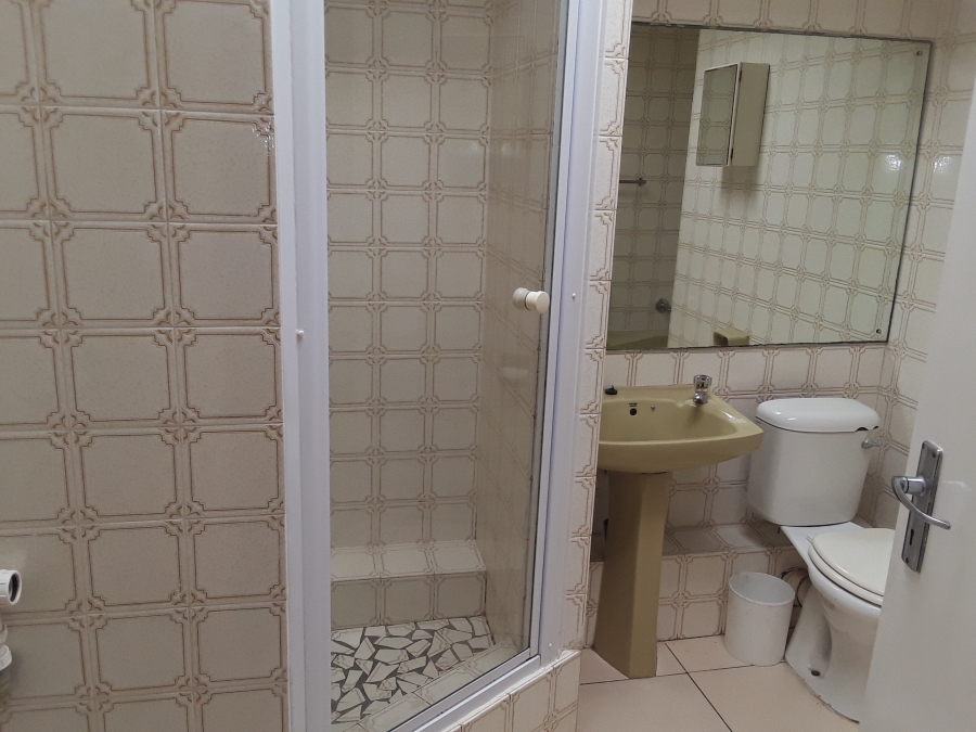 To Let 3 Bedroom Property for Rent in Strand South Western Cape